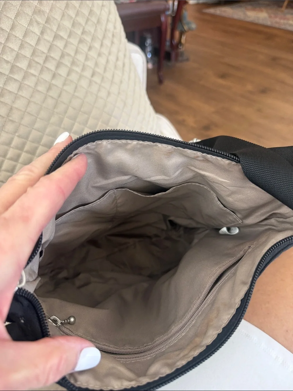 Baggallini Black Compact Crossbody Messenger Bag